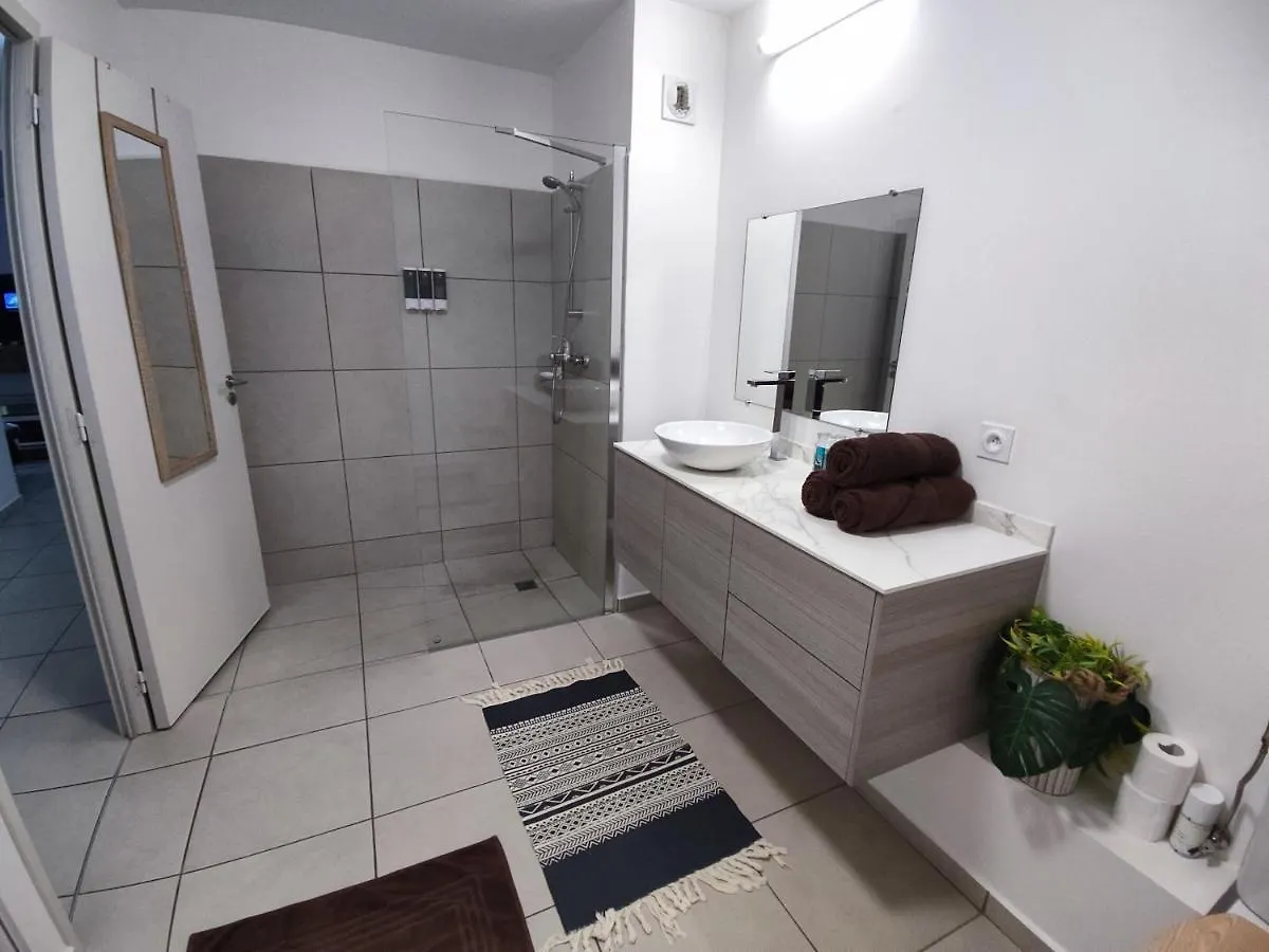 Appartement Elegant F3 A La Villa Stencer, Papeete, Calme Climatise Et Spacieux Papeete